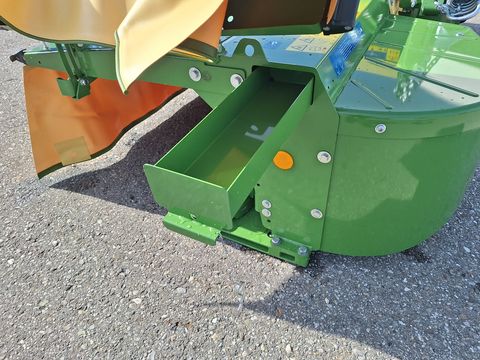 Krone EasyCut F 320 (2GEN) geschoben