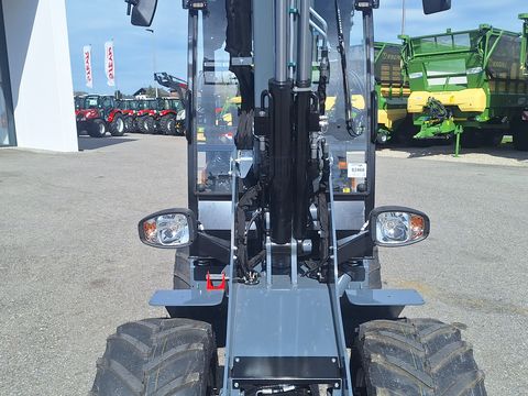 Giant G2700 HD+ TELE