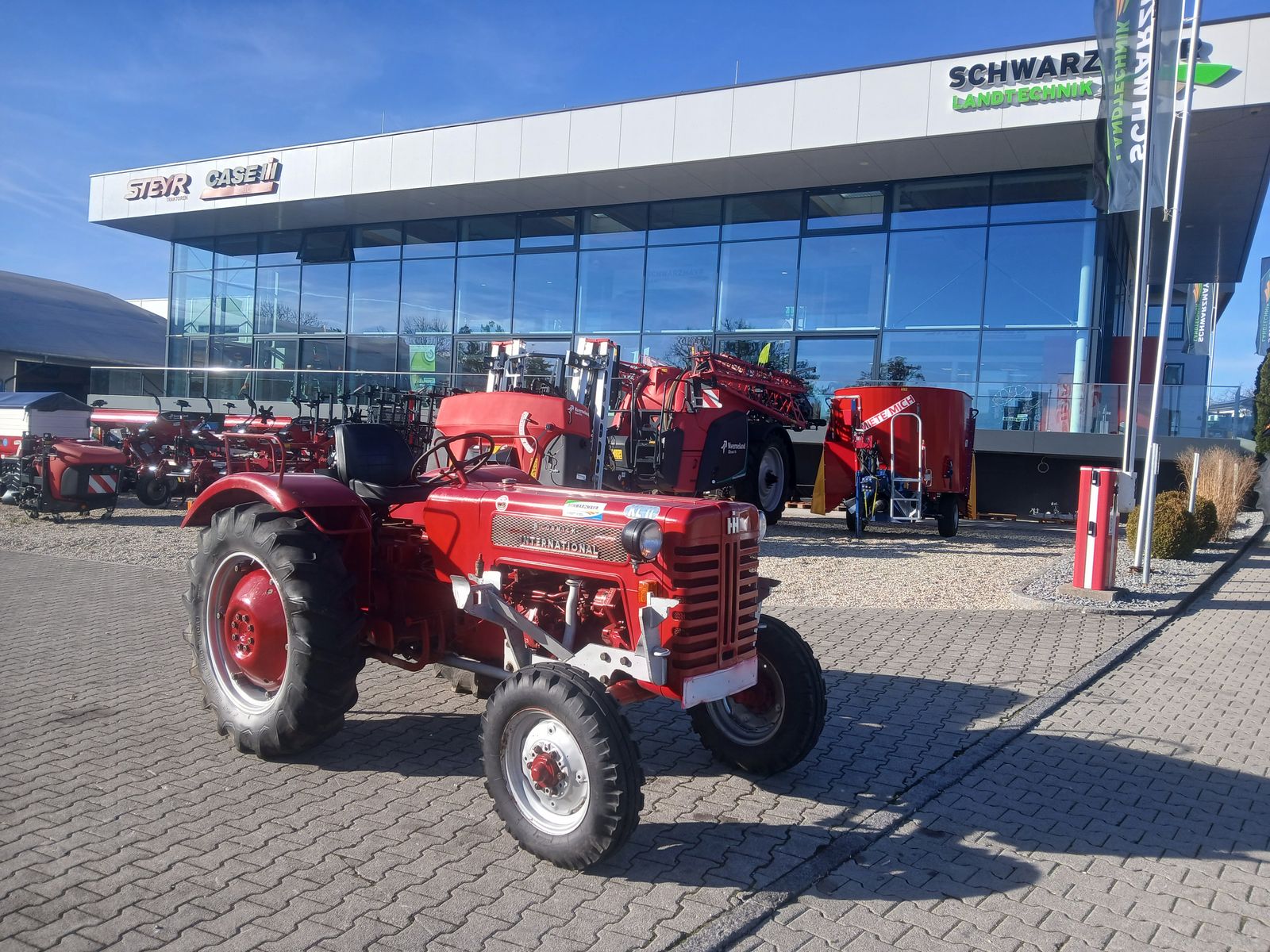 IHC Mc Cormick B 275 Oldtimer 1