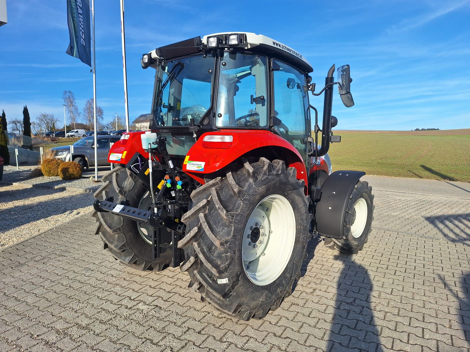Steyr 4075 Kompakt S (Stage V) 3