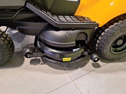 Stiga ESTATE 7102 W