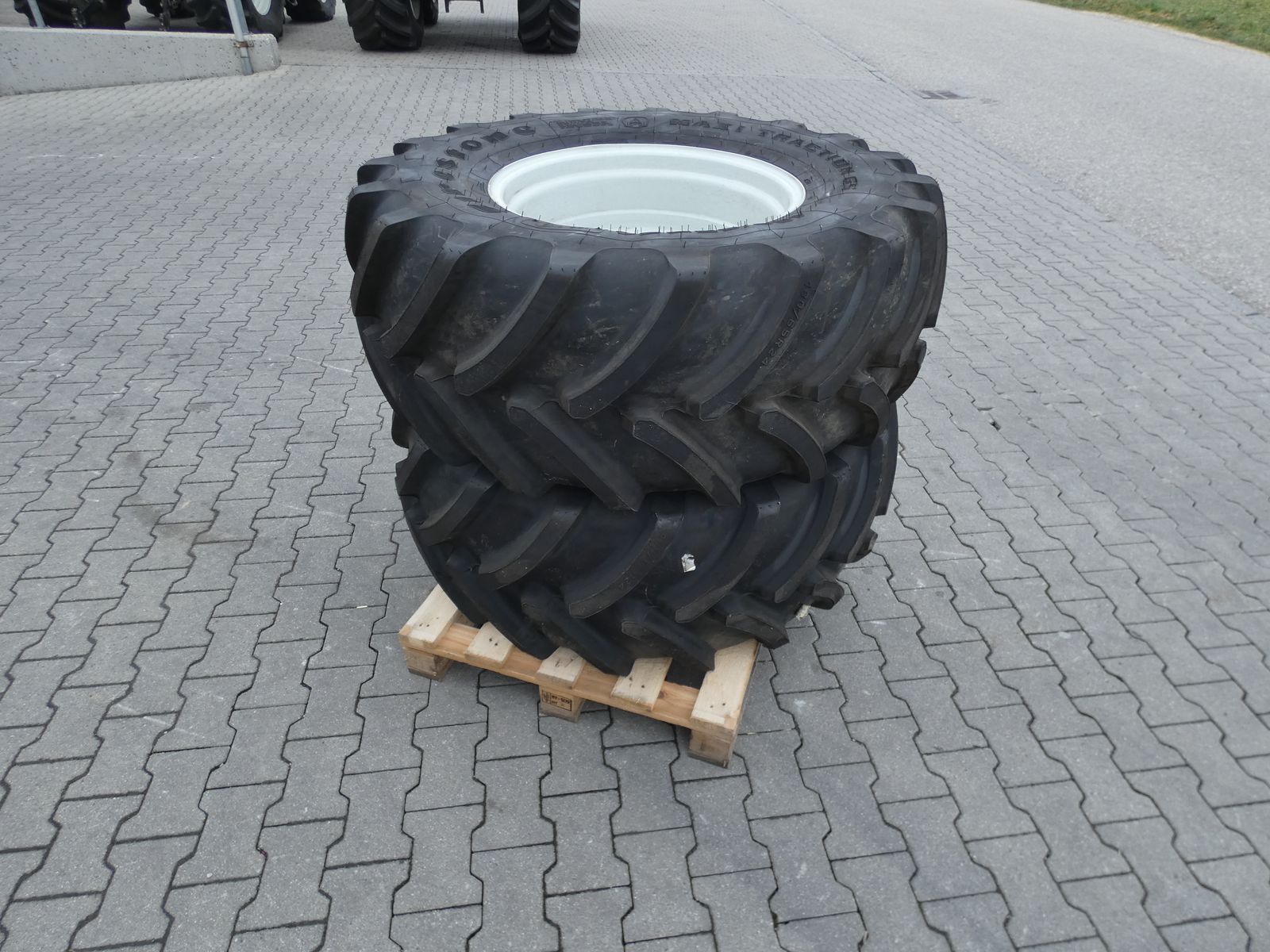 Firestone 480/65R24 3