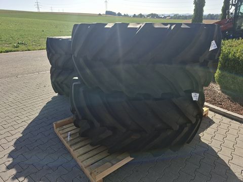 Trelleborg 710/60R42+600/60R30 Kompletträder