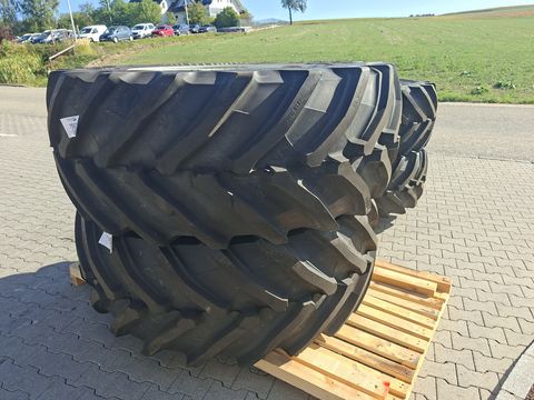 Trelleborg 710/60R42+600/60R30 Kompletträder