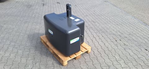 Fliegl AgroCenter Gewicht 1.050kg 