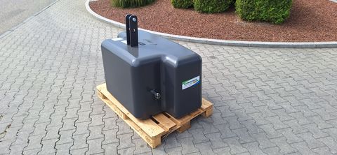 Fliegl AgroCenter Gewicht 1.050kg  