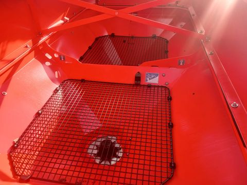 Rauch AXIS 20.1 W mit 1.300 Liter Aufsatz und Abdeckpl