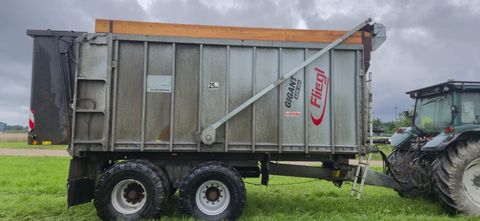 Fliegl ASW 261 mit Wechselrahmen