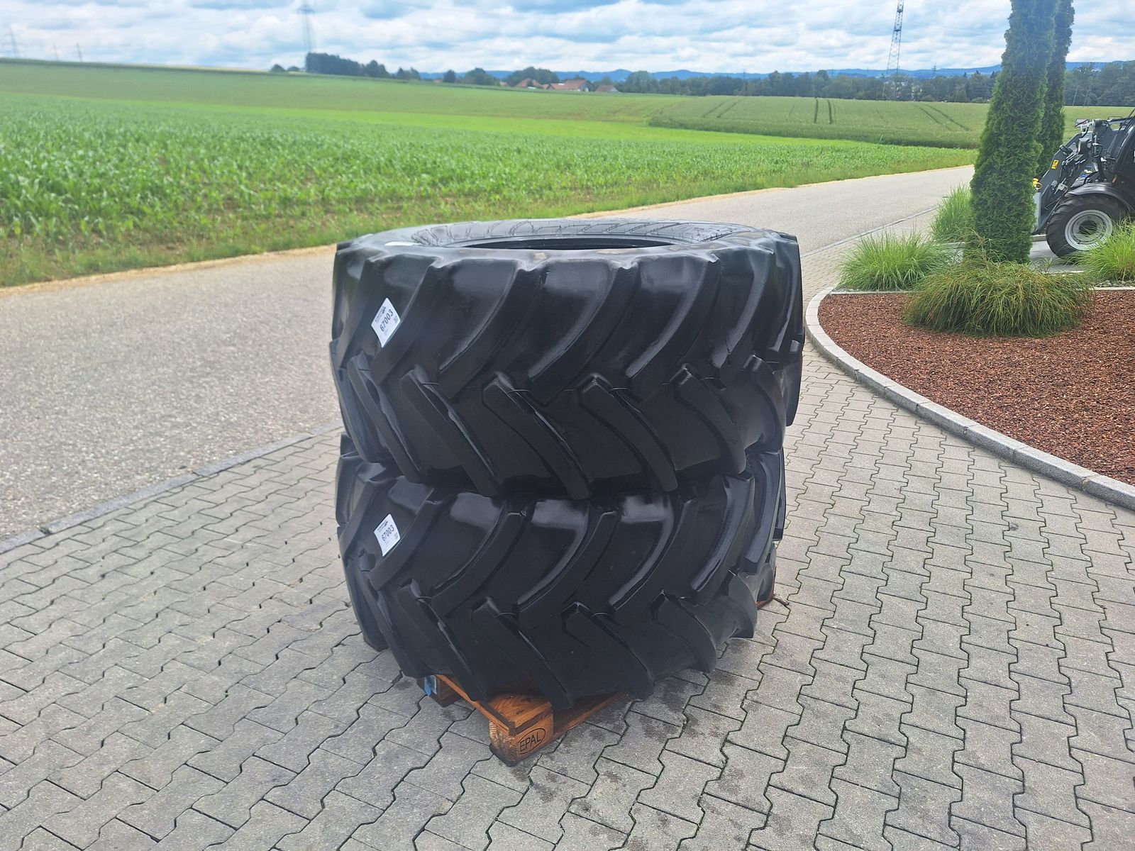 Mitas 600/65R28 2