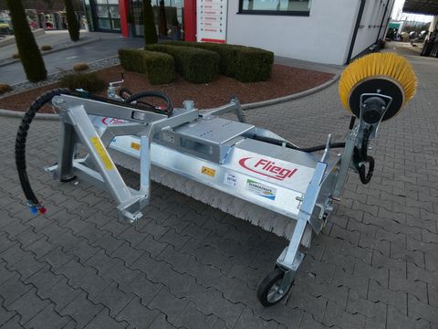 Sonstige Fliegl AgroCenter Kehrmaschine 2300