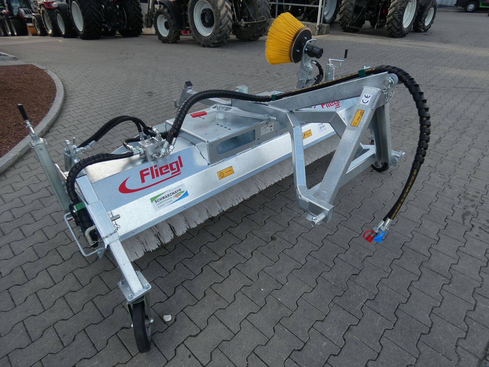Fliegl AgroCenter Kehrmaschine 2300 3