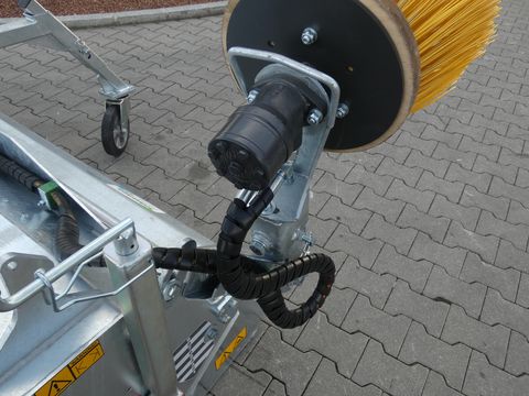 Sonstige Fliegl AgroCenter Kehrmaschine 2300