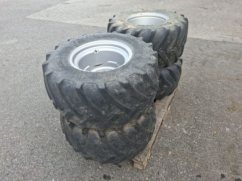 Sonstige BKT 31x15.50-15