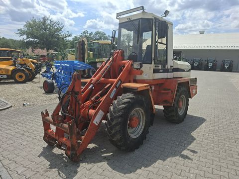 Schaeff 841