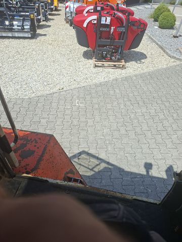 Schaeff 841