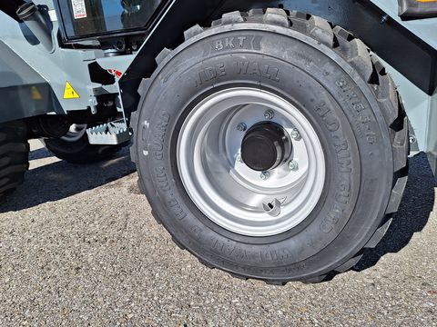 Giant G2500 HD