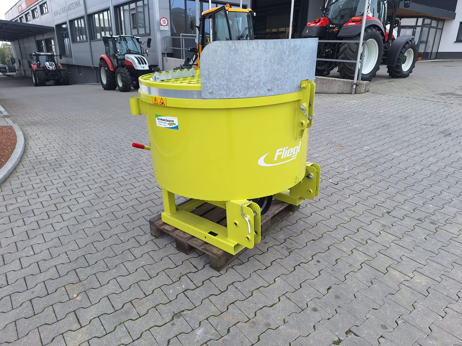 Fliegl AgroCenter Favorite 600lt. Betonmischer 2