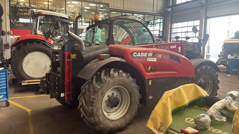 Case Farmlift 735
