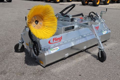 Sonstige Fliegl AgroCenter Kehrmaschine 2300 