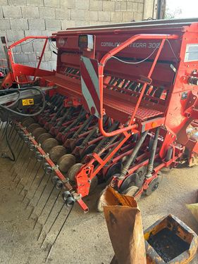 Kuhn HR304D + Integra 3003