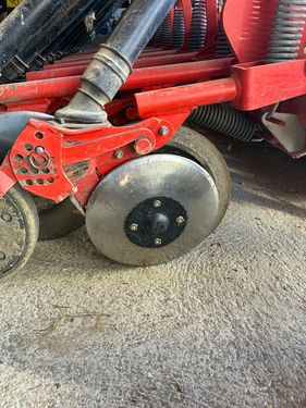 Kuhn HR304D + Integra 3003