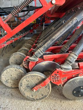 Kuhn HR304D + Integra 3003