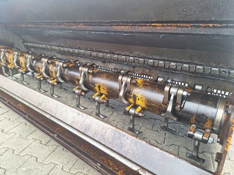 Berti TSB 285 mit hydr. Heckklappe