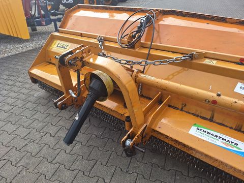 Berti TSB 285 mit hydr. Heckklappe