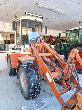 Schaeff 841
