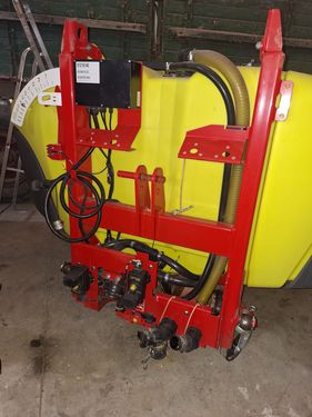 Kverneland iXtera Fronttank