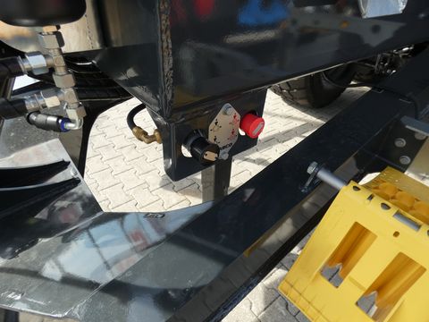 Schwarzmüller TP 22 Muldenkipper 