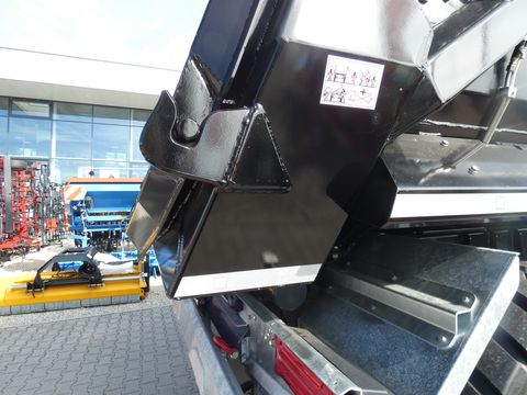 Schwarzmüller TP 22 Muldenkipper 