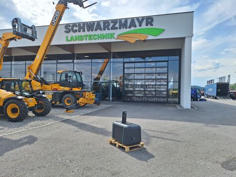 Fliegl AgroCenter Gewicht 450kg 