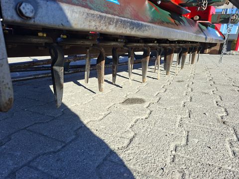 Vogel&Noot TM 250 mit hydraulischen Anbauteilen