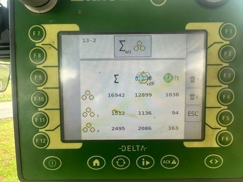 Krone Comprima CV 150 XC X-treme 26 Messer