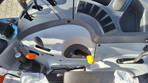 Steyr 4075 Kompakt S (Stage V)