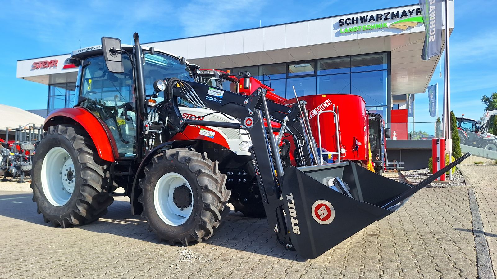 Steyr 4075 Kompakt S (Stage V) 3