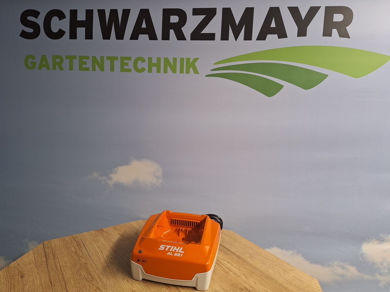 Stihl AL501 Ladegerät 1