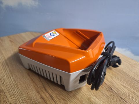 Stihl AL501 Ladegerät