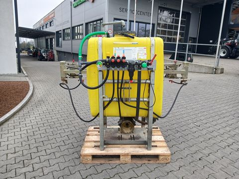 Jessernigg 400 Liter und 10m Spritzgestänge