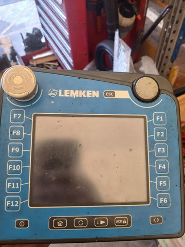 Lemken Zirkon 8/300 und Saphir 8/300 DS