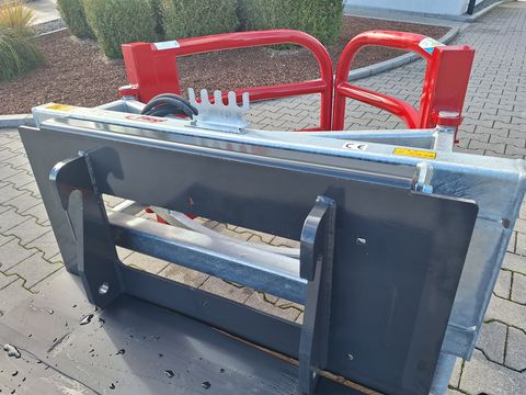 Fliegl AgroCenter Ballenzange WM-HV