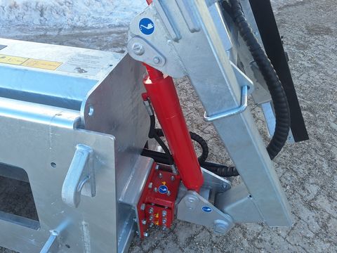 Sonstige Fliegl AgroCenter Astsäge hydr. DUO