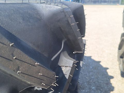 BKT 270/95R48+270/80R36 Pflegeräder