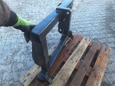 Fliegl AgroCenter Adapter WM auf 3-Punkt 