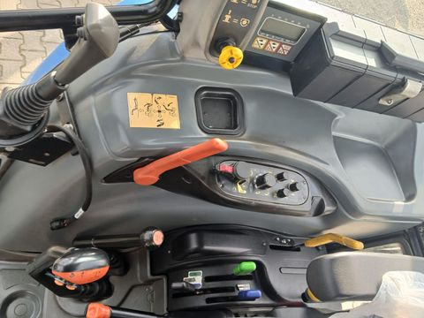 New Holland TL 90