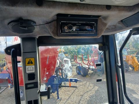 New Holland TL 90