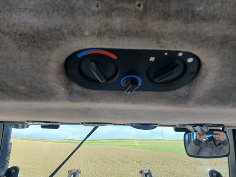 New Holland TL 90