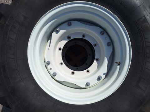Michelin 600/65R34+480/65R24 Kompletträder