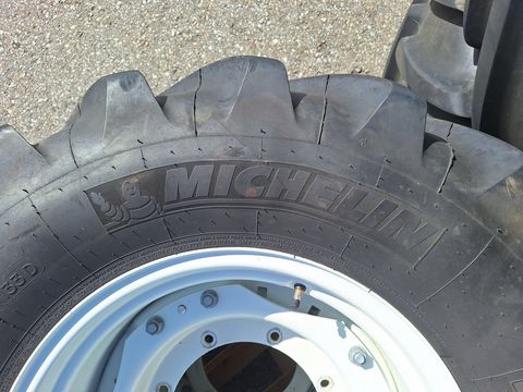 Michelin 600/65R34+480/65R24 Kompletträder